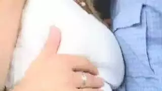 مثير شقراء حبيبي ، إيزابيلا راي ركوب ديك في الجزء الخلفي من السيارة ، ويئن أثناء كومينغ