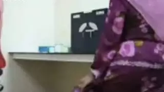 بلع كامل سكس حلق عميق