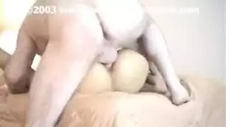 مساج لينغام يشعل حفلة قضيب غير مختون