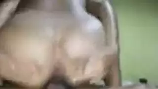 أم صينية تبلع الحمولة بعد جنس فموي عميق
