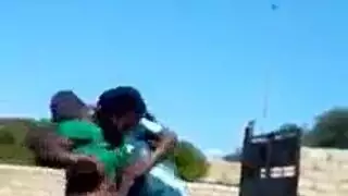 حوريات البهيمية: هذه العاهات تريد جنس الحيوان
