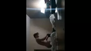 إباحية سريعة جدًا مع أم مثيرة