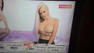 ثالوث عرقي مختلط: فوكس وفيكي يأخذان قضيبًا أسودًا كبيرًا