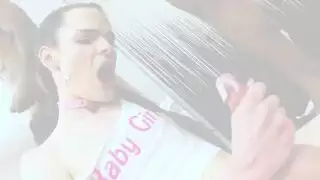  أول تجربة جنسية ثلاثية خشنة لفتاة ساذجة