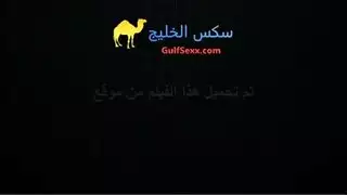 الفتات الهائجة تدخل على زوجها النائم وتركب فوقه