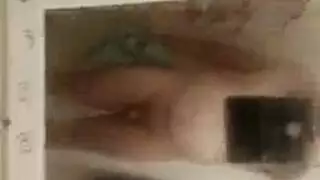 مرآة مجنون مرن