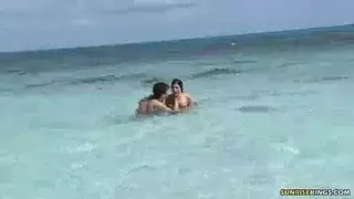 ضرب ابمؤخرة