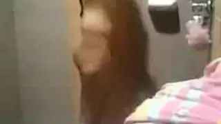 مشهد جنس سحاقي لأناهيد مع ممثلة عربية أخرى