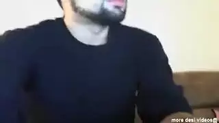 ينيك اخته و هي تبول