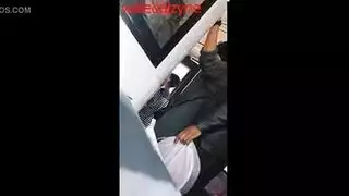 حفلة جنس سرية في الحافلة مع فتاة محجبة ناشزة