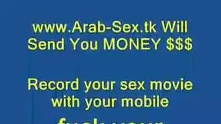 الأم المصرية ليلى تستنزف بعد جنس ساخن في الحمام