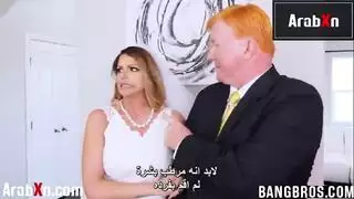 خلع فستان الزفاف: زوجة الأب المثيرة تتوسل لقضيب ابن زوجها