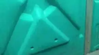 ميلف مفلسة تهيمن على سمراوات جامحات في ثنائي مكتبي صريح