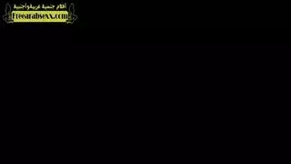 الشقراء تمارس الجنس بقوة مع صديق أخيها الأسود العضلي