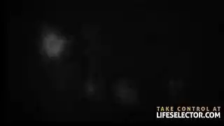 شاب واحد مع ثلاثة نساء