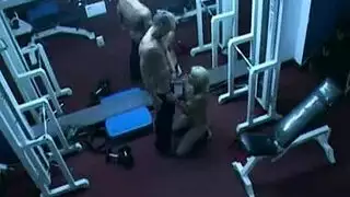 محتوى صريح: تناكيب عنيف ومص