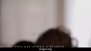 ملكه جمال العالم بيضاء