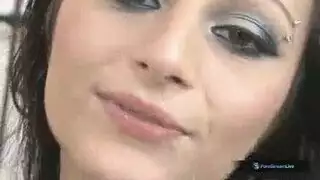 يلحس كس حبيبته ويبعبصها