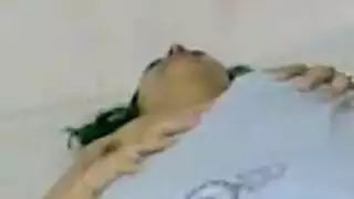 ربة منزل تشعر بالملل تمارس الجنس مع مجموعة سوداء للحصول على محتوى إباحي قوي مجاني
