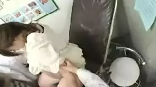 حركة شرجية صارمة مع ألين كورنيا على مركز إباحي مجاني