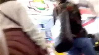السيدة الناضجة تخلع الفستان الأزرق للجنس الشرجي