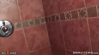 سكس أمهات مترجم عربي تعلم ابنها التقبيل
