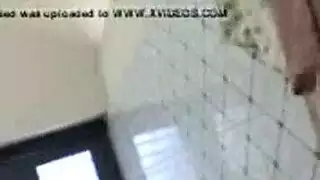 أوضة جنس عراقية جامحة: مص وعمل جماعي