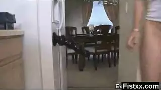 إغواء أخت الزوجة وضعية كلابية خشنة مع قذف داخلي