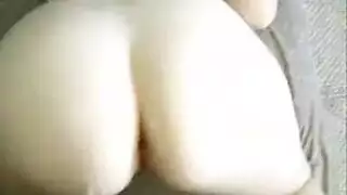 امرأه تذهب لرجل يعمي مساج لجسمها ويقربوا من بعض