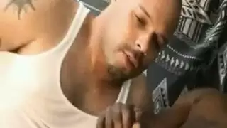 التدليك على الأريكة يقود إلى تخلل عميق لجاسميكا آيس
