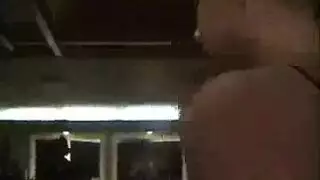 دقيقة من الأفلام الإباحية غير المتوقفة: ماراثون من الجنس