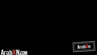 الزوج الديوتي يحضر لزوجته مفاجئة سكس مساج مترجم