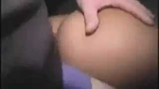 فتاة سمراء ممتلئة تتعرض لإيلاج مزدوج