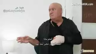فتى مراهق يحصل على جلسة إباحية قاسية مع خادمة منحرفة