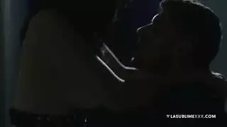 مقاطع إباحية عن الربط: مقيدة ومجبرة على ركوب زبه الكبير