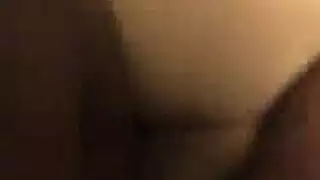 الملك الأسود يستولي على ثقوبها بإشباع دائم