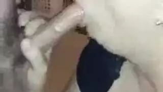 ماري تمتص ديكس والحصول على نائب الرئيس في جميع أنحاء وجهها ، بقدر ما تستطيع