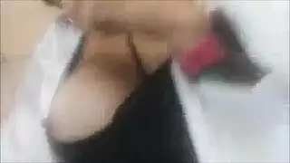 جنس محارم xxx: هيمنة على فتحتها الضيقة المبللة