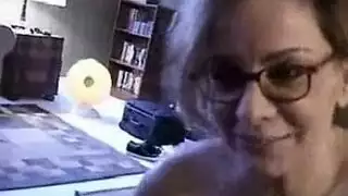 عجوزة تمص الزب بي حرارة