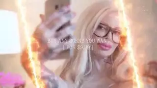 الشقراء ذات المؤخرة الكبيرة سابرينا كلوز تحب مداعبة نفسها