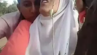 المؤخره اللعينه