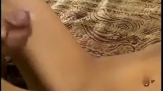 بوف افتراضية شقراء
