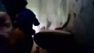 باكستاني القبض سويسري