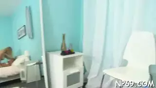 خيال الخيانة: إغراق زوجته في السرير بعمق وقوة