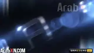 تجسس في الحمام: مراقبة الطيز المثيرة في فعل جنسي صريح