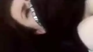 إيلاج مزدوج لمراهقة تونسية