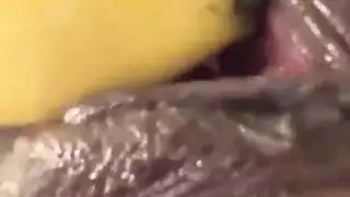 هاوية ساخنة تنك على الكرسي بقوة