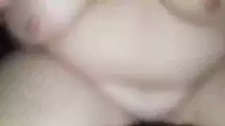 قدف علي الزب