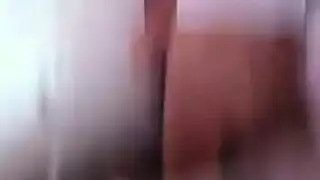 فتاة سعودية ممتلئة الجسم تتعرض لتمدد فتحاتها في جماع زوجي صريح