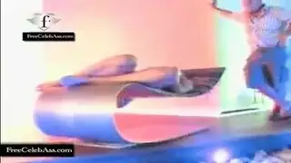 شريط جنس صريح مُصور في غرفة النوم